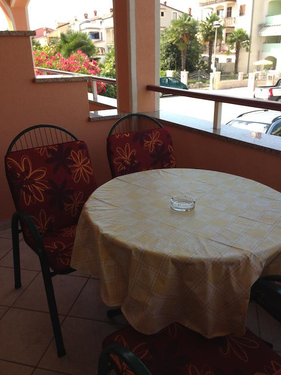 פורץ Apartments Zdjelar חדר תמונה