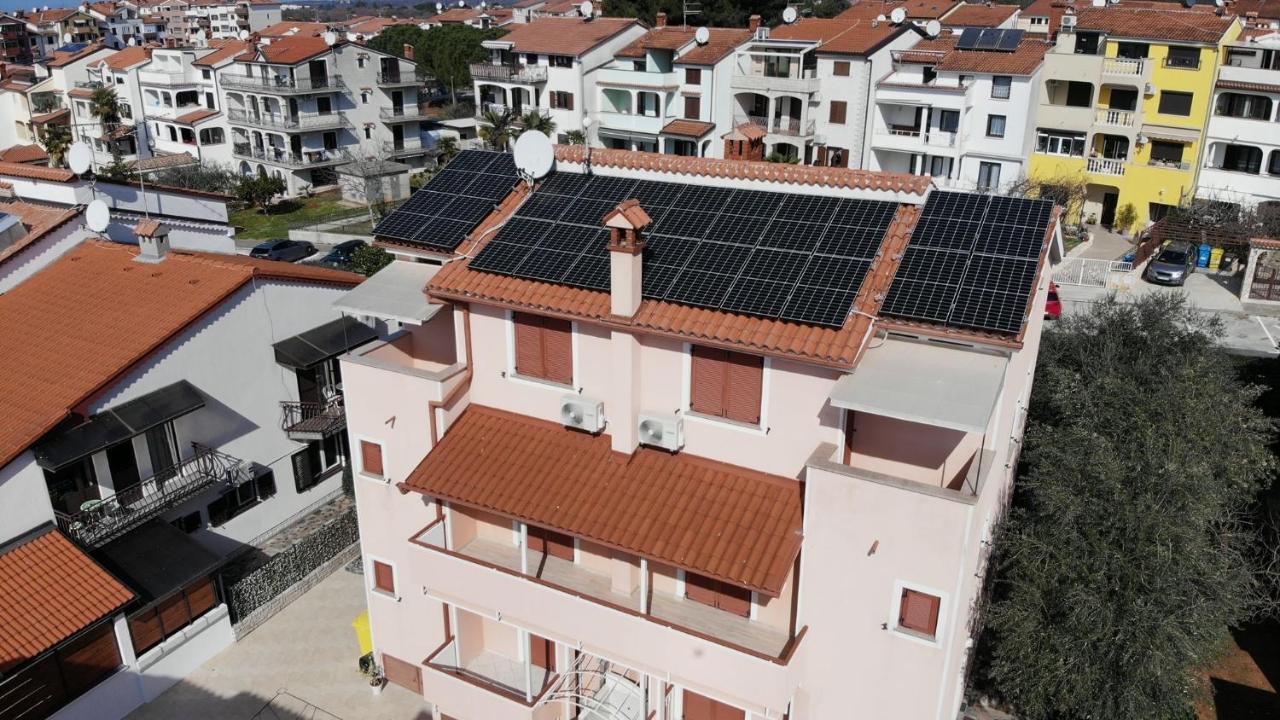 פורץ Apartments Zdjelar מראה חיצוני תמונה